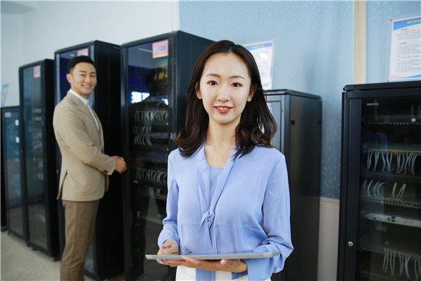 武汉新华电脑学校