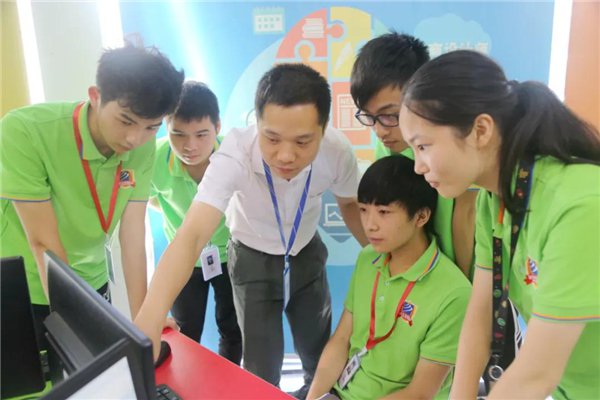 武汉新华电脑学校