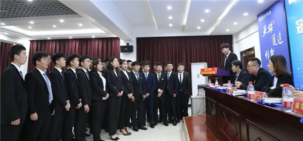 武汉亚博网导航电脑学校