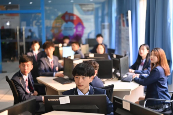 武汉新华电脑学校