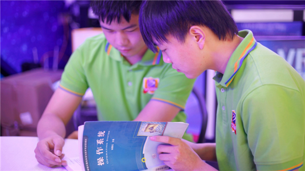 武汉亚博网导航电脑学校