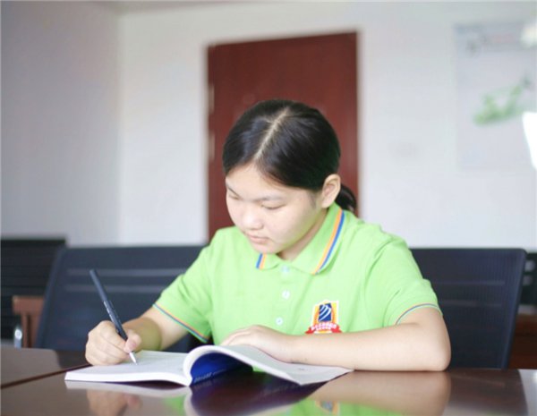 武汉亚博网导航电脑学校