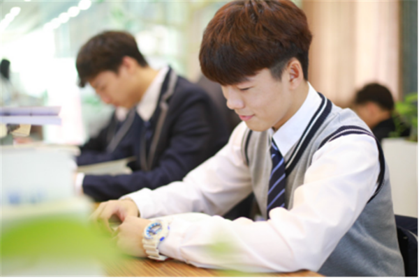 武汉新华电脑学校