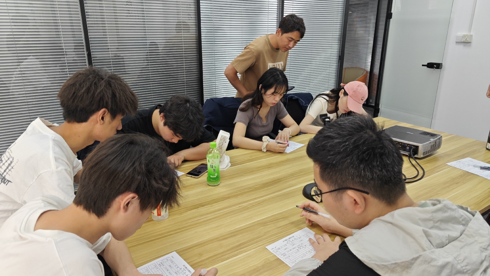 微信图片_20250516144350.jpg