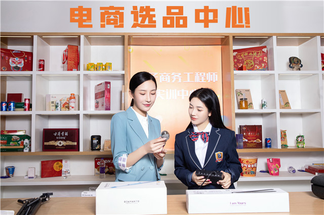 女生适合学习什么专业？