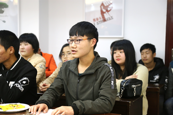 武汉新华电脑学校
