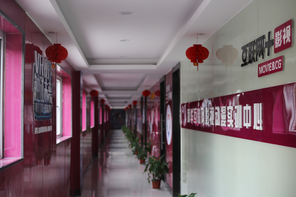 武汉新华电脑学校校园环境好吗?