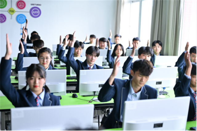 武汉新华电脑学校