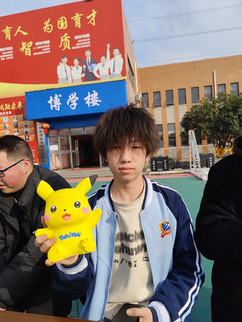 春日绘梦，校园焕彩：武汉新华彩绘活动精彩回顾​ ​ ​ ​